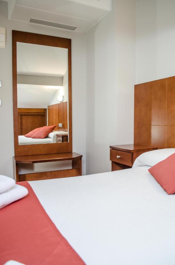 Hotel Jaques Jaca Ngoại thất bức ảnh