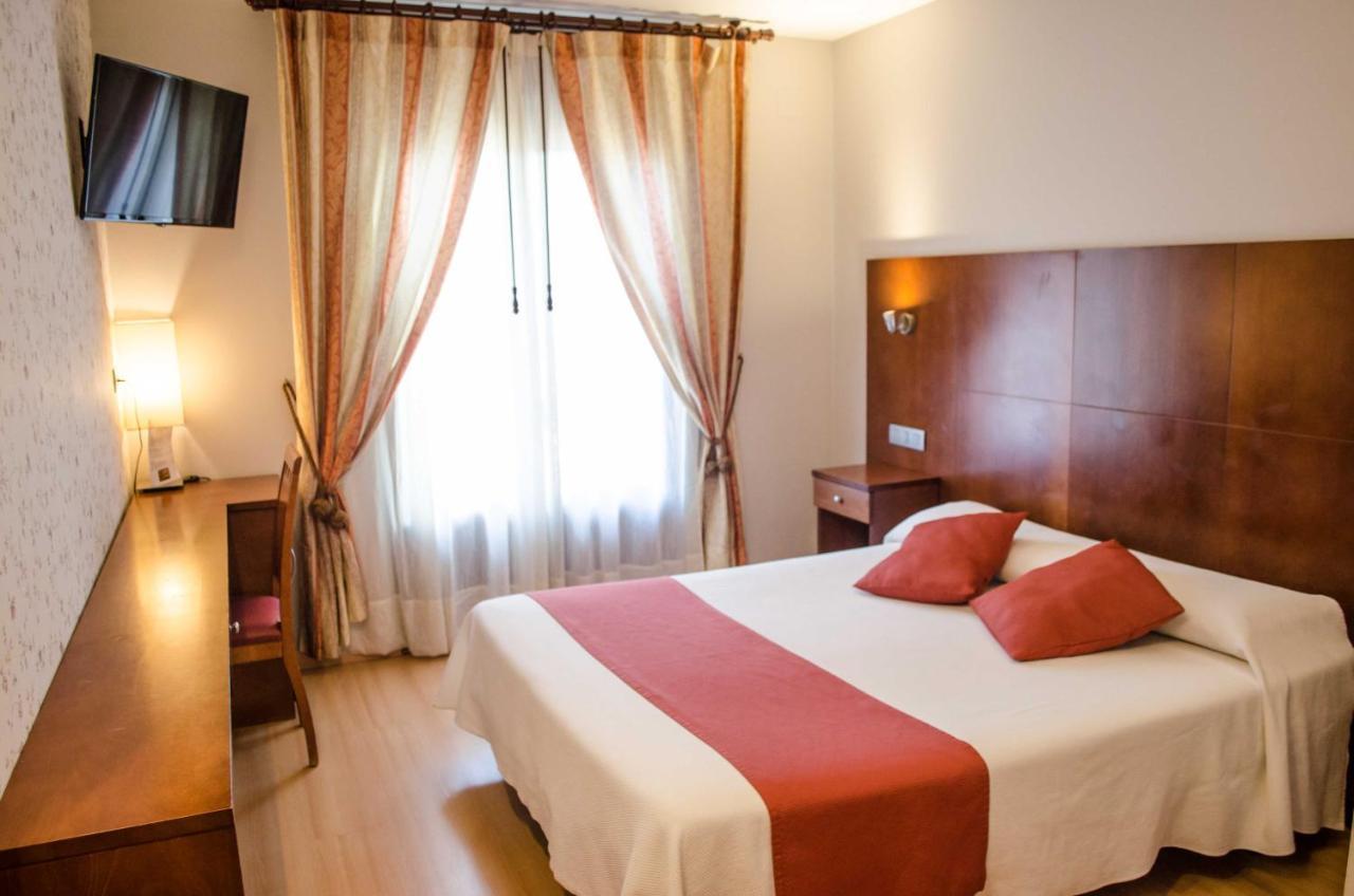 Hotel Jaques Jaca Ngoại thất bức ảnh