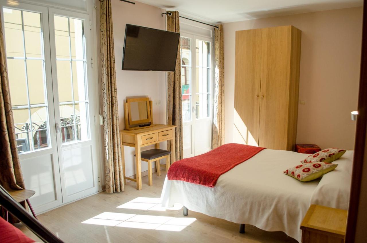 Hotel Jaques Jaca Ngoại thất bức ảnh
